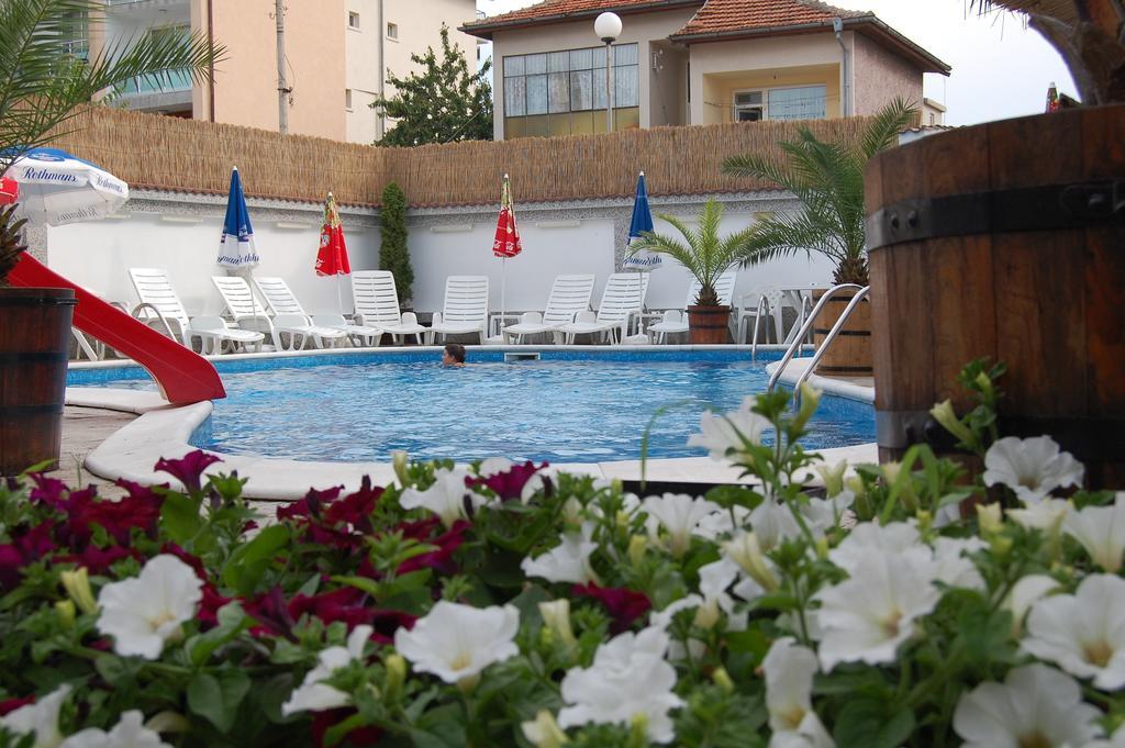Hotel Alpina Lozenets Exterior foto